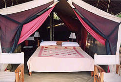 Kulalu Safari Camp Bed - Tsavo East