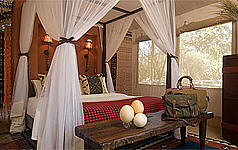 Mara Safari club - inside one of the tents